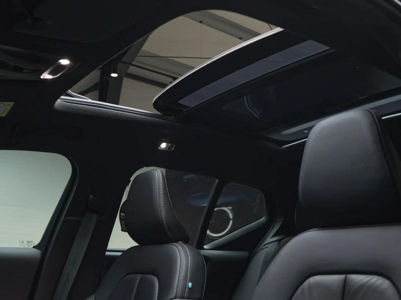 XC 40 T5 Recharge DKG RDesign Expression