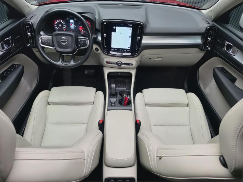XC 40 D4 AWD Geartronic Inscription