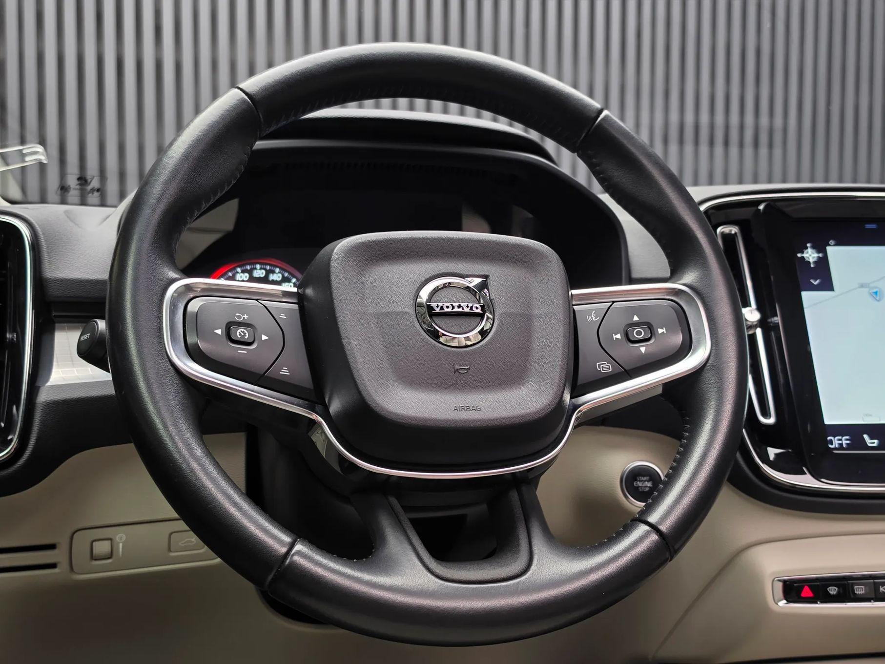 XC 40 D4 AWD Geartronic Inscription